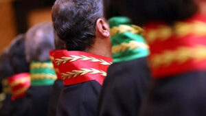 bakan tunc acikladi bin hakim ve savci yardimcisi alinacak j86rtjBI.jpg